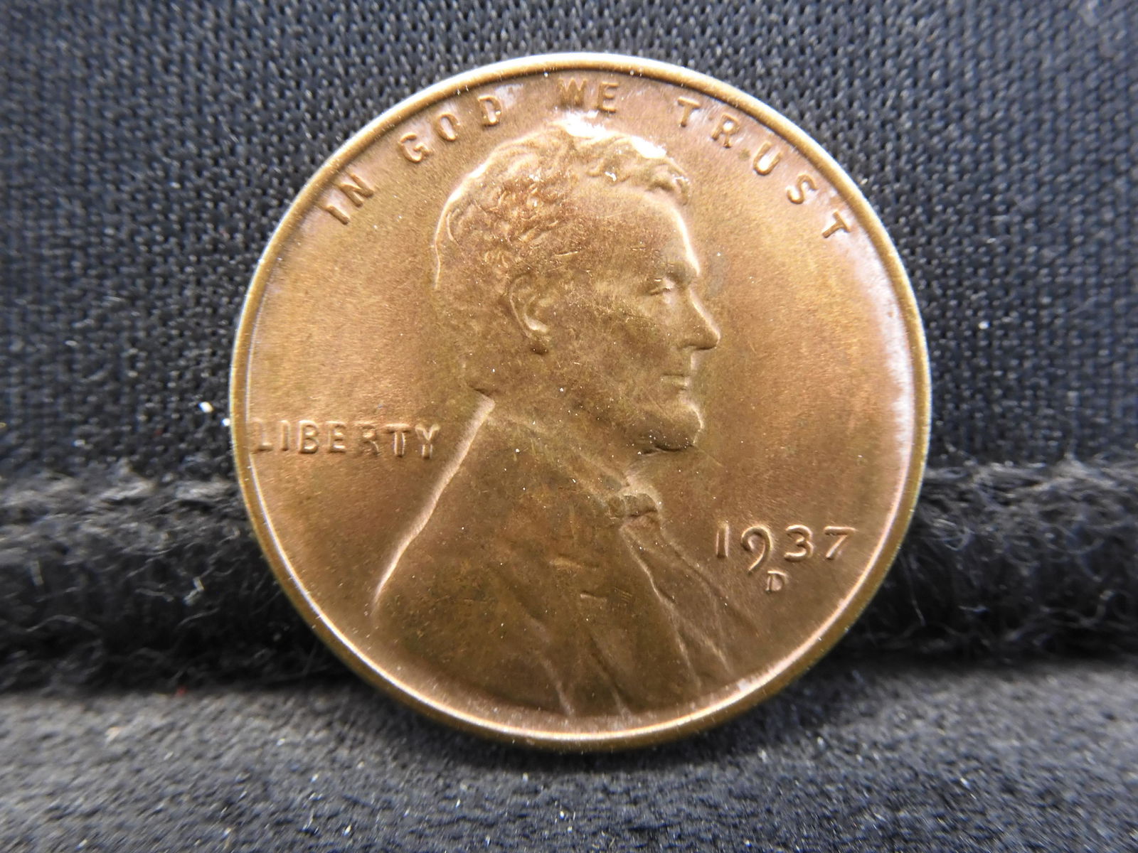 1937-D Lincoln Wheat Cent.  GEM Red BU. (1 of 2)