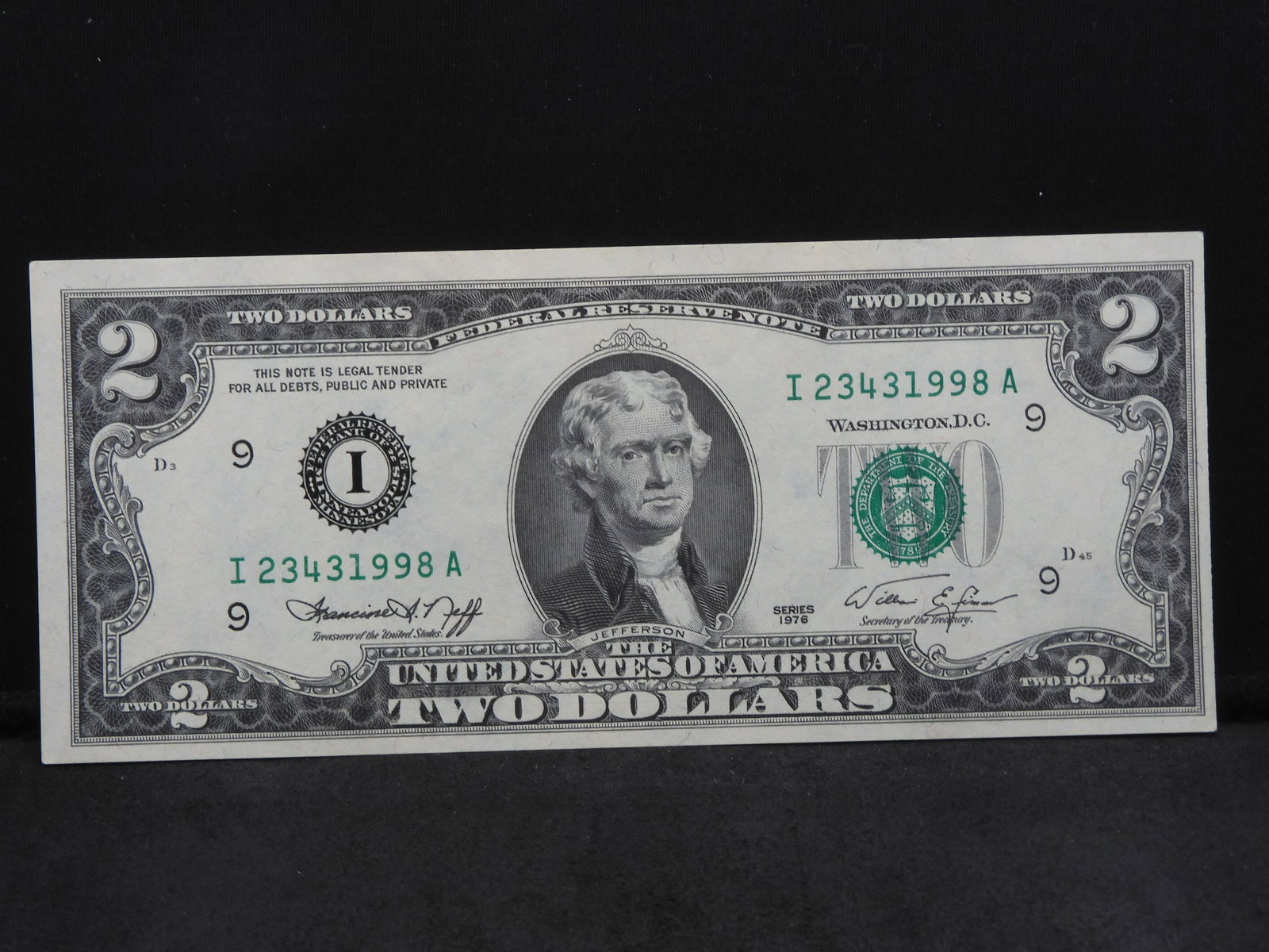 1976 Series Two Dollar Note $2 - Cut Off Center - Crisp: 1976 Series Two Dollar Note $2 - Cut Off Center - Crisp