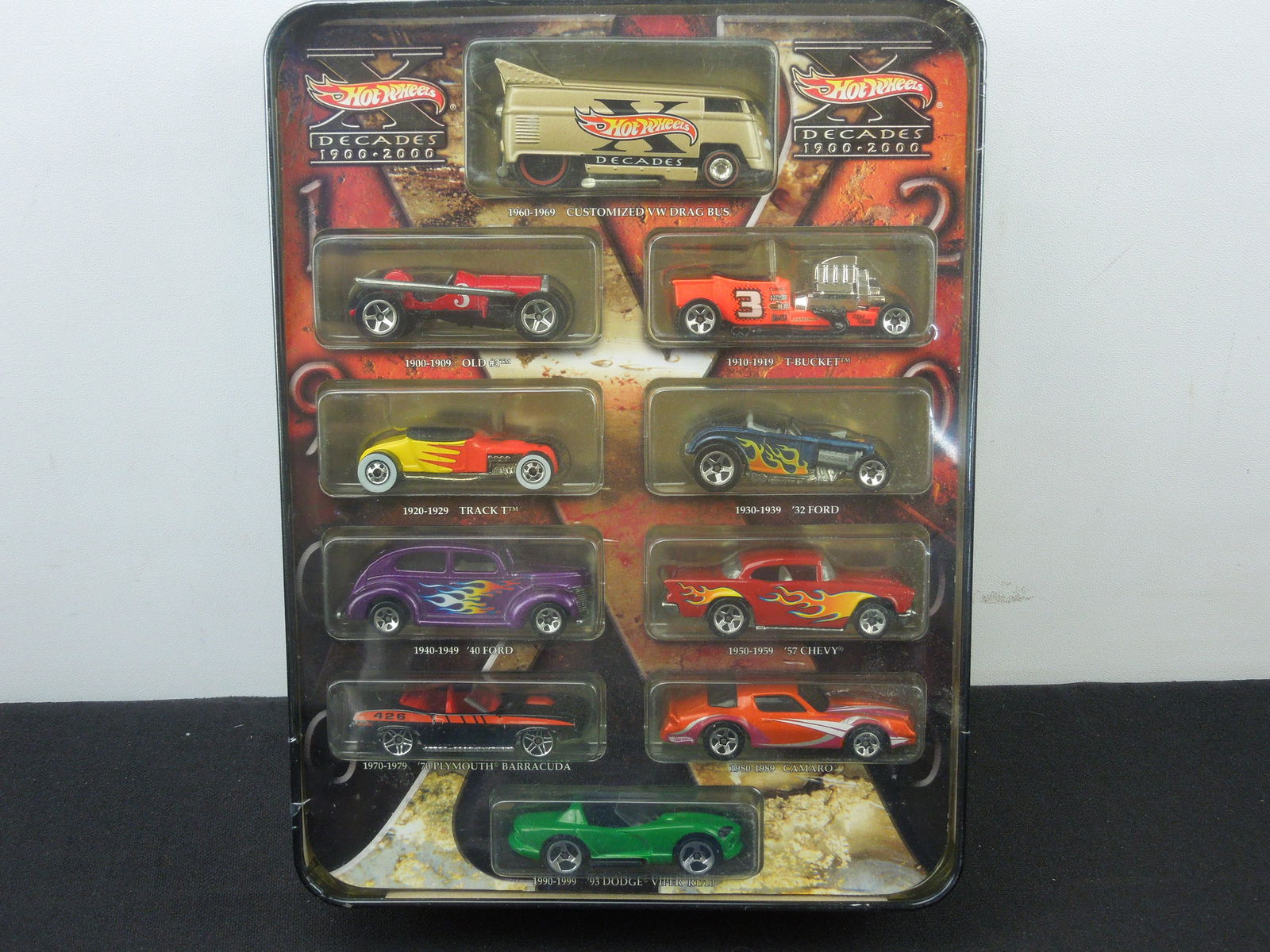 Hot Wheels Decades 1900 - 2000 10 Car Set in Collector Tin (1 of 3)