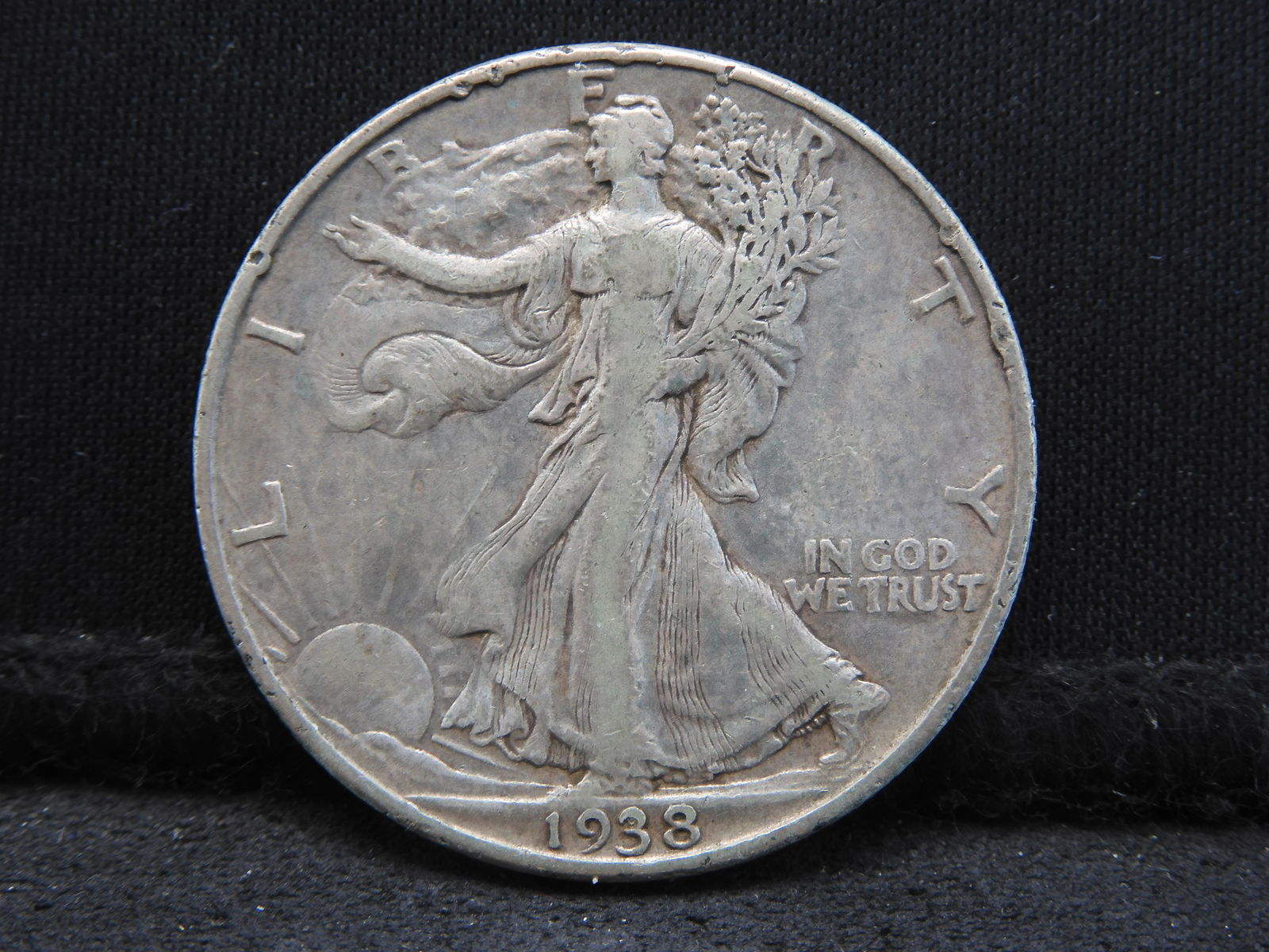1938-D Walking Liberty Half Dollar -XF -  KEY DATE! (1 of 2)