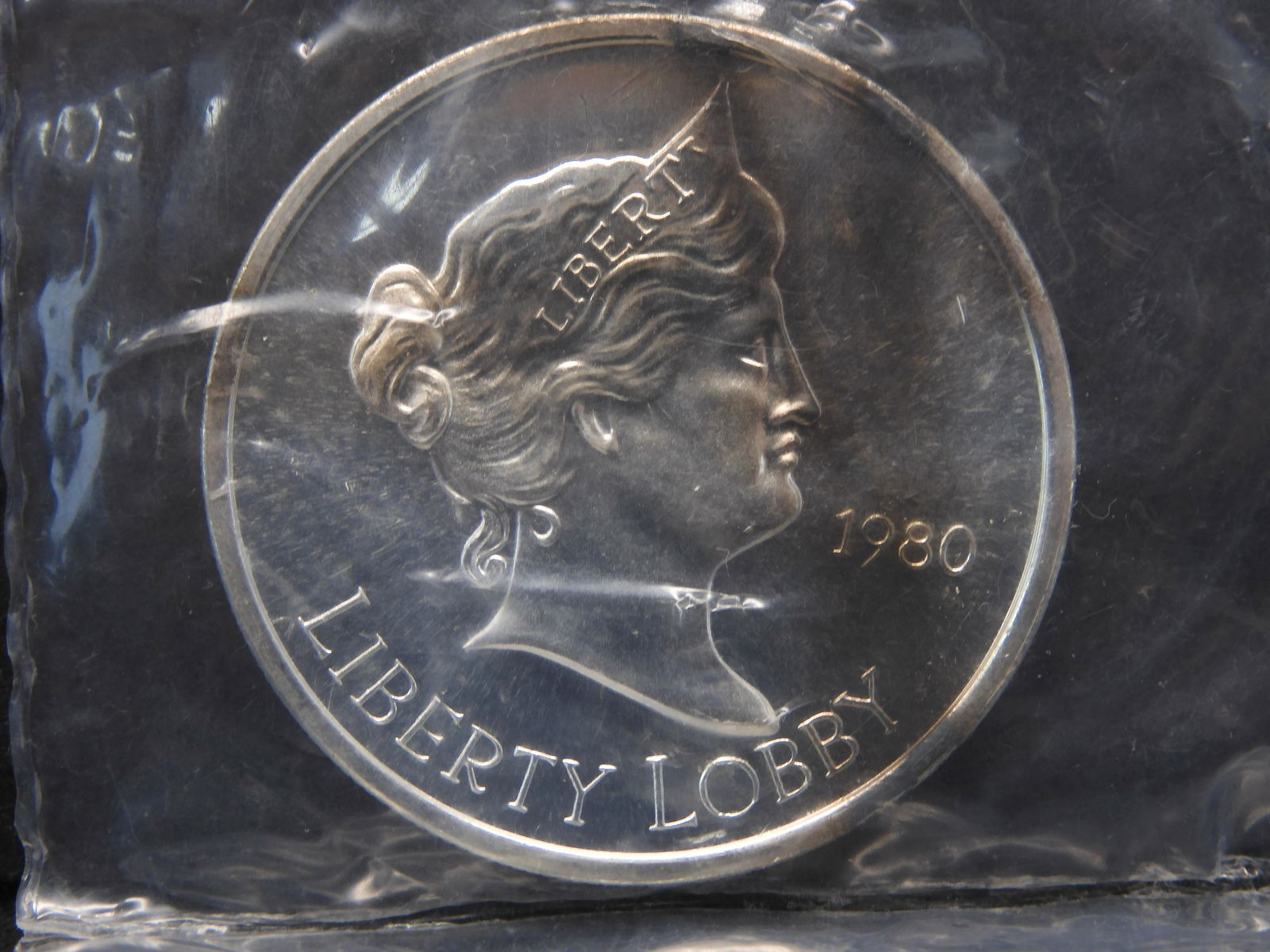 1980 Liberty Lobby One Ounce .999 Fine Silver Round (1 of 2)