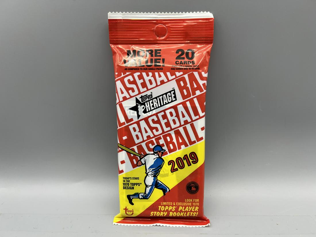 2019 Topps Heritage Baseball Value Pack - Possible Tatis RC's (1 of 2)