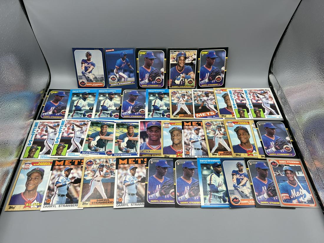 Lot of (36) Assorted Darryl Strawberry Baseball Cards W/ Some RC's - Varying Conditions (1 of 5)