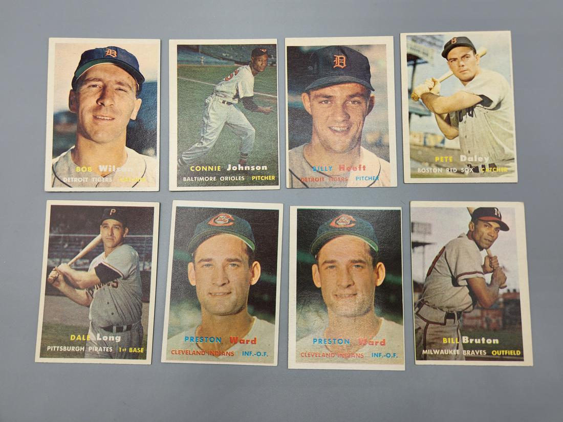 (60) 1957 Topps Baseball Cards Varying Conditions (1 of 16)