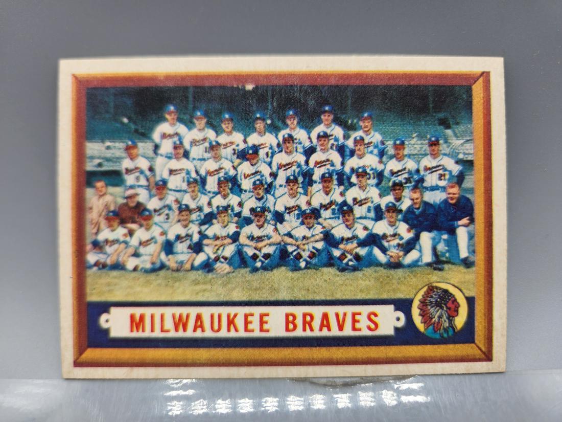 1957 Topps Milwaukee Braves #114 - Aaron,Mathews, Spahn (1 of 2)