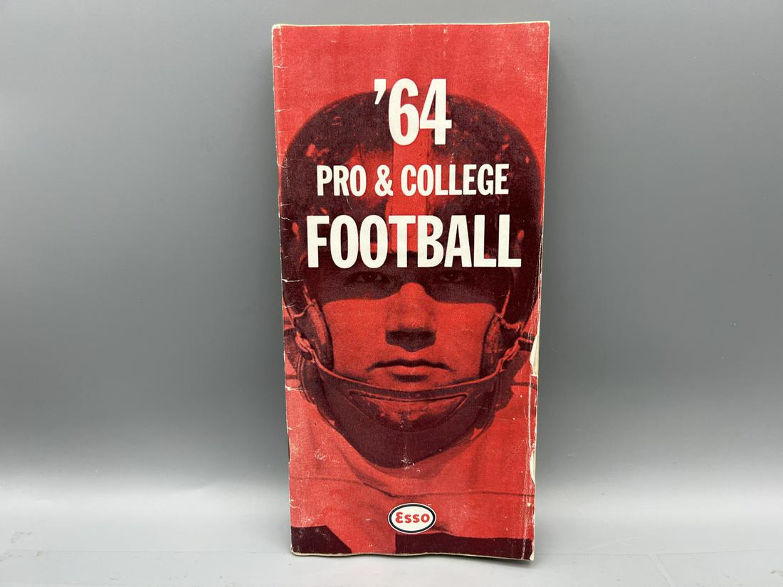 1964 Pro & College Football Preview & Schedules Program (1 of 2)