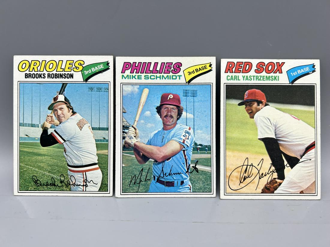 1977 Topps Brooks Robinson #285, Mike Schmidt #140, & Carl Yastrzemski #480: 1977 Topps Brooks Robinson #285, Mike Schmidt #140, & Carl Yastrzemski #480