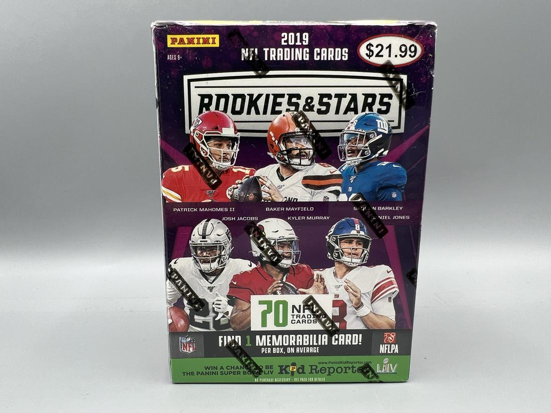 2019 Rookies & Stars Football Blaster Box - Possible Kyler Murray RC? (1 of 3)