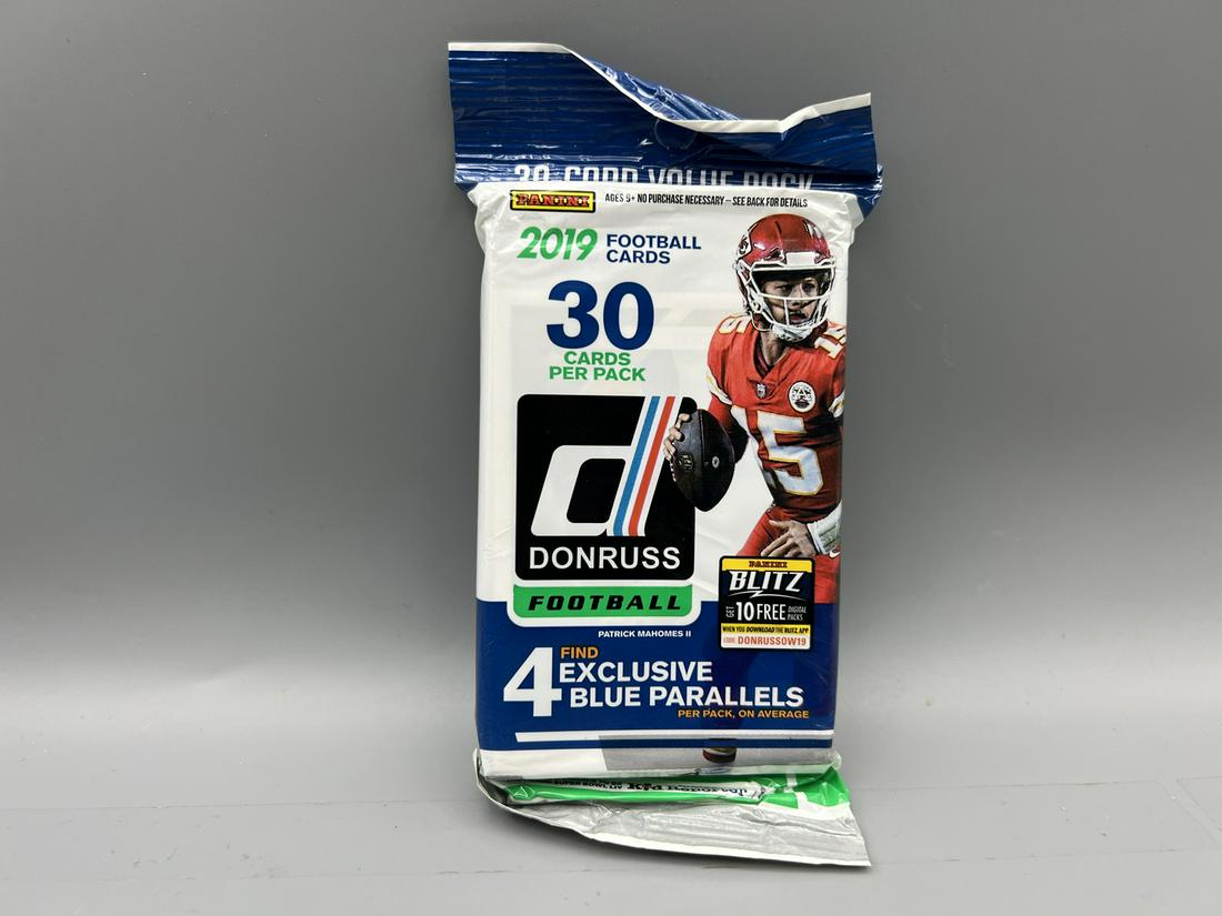 2019 Donruss Football Value Pack - Possible Kyler Murray RC? (1 of 2)