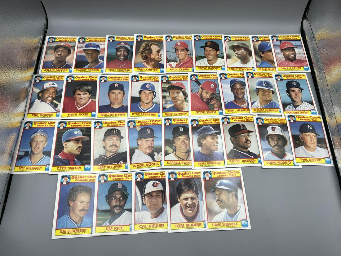 1986 Quaker Oats Baseball Near Complete Set - 32/33 - Missing George Brett (1 of 9)