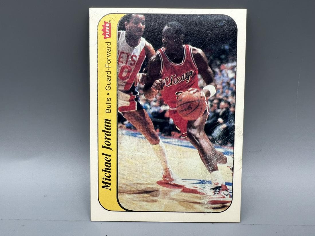 1986 Fleer Michael Jordan Sticker RC #8 (1 of 4)