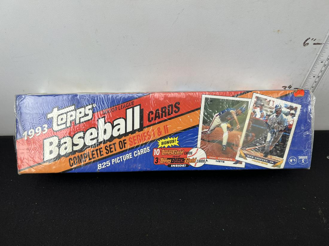 1993 Topps Baseball Complete Factory Sealed Set - Derek Jeter RC; 10 Random Topps Gold Cards Inside: 1993 Topps Baseball Complete Factory Sealed Set - Derek Jeter RC; 10 Random Topps Gold Cards Inside
