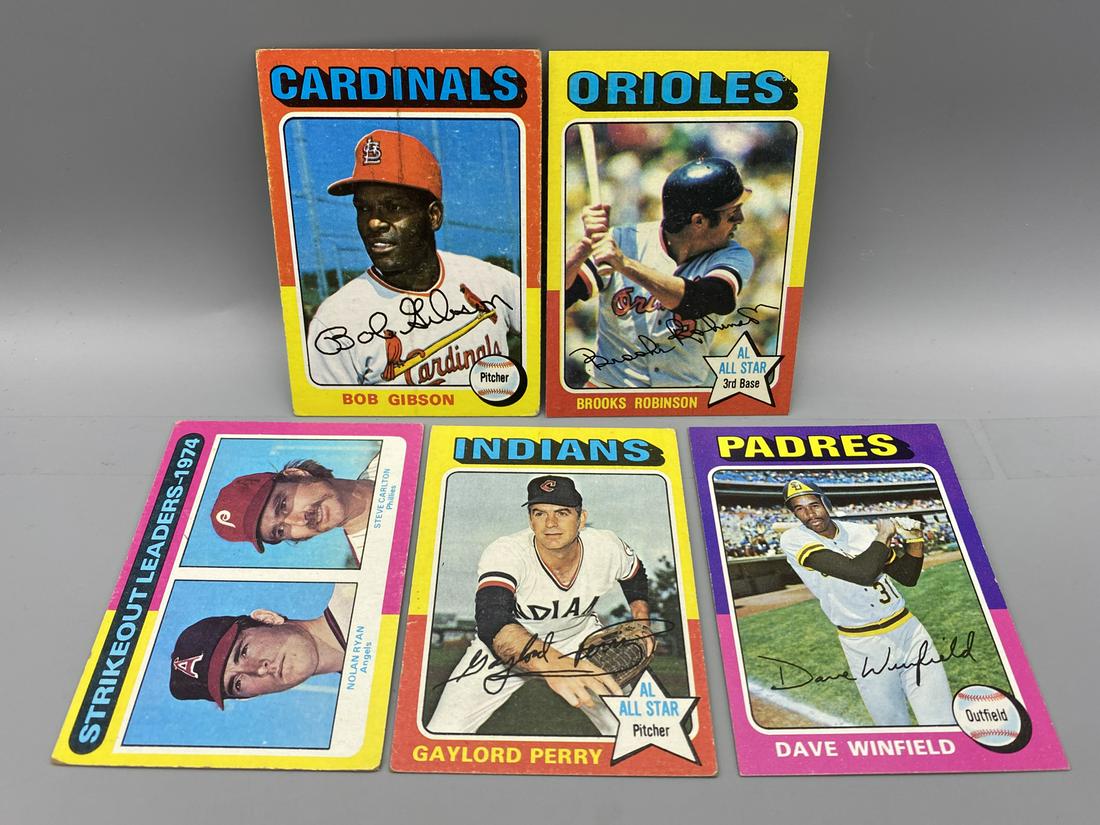 5 - 1975 Topps BB HOF - #50 B. Robinson #61 Winfield, #150 Gibson, #312 S.O. LDRS Ryan, Carlton, (1 of 2)