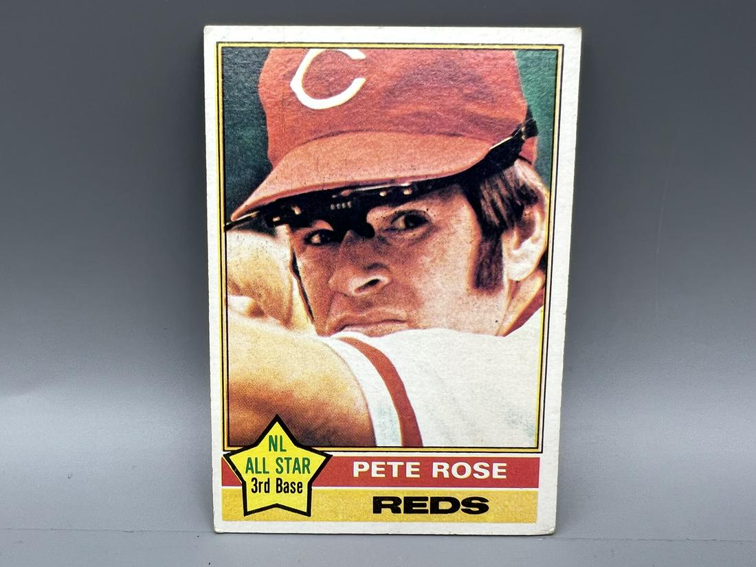 1976 Topps Pete Rose #240 (1 of 2)