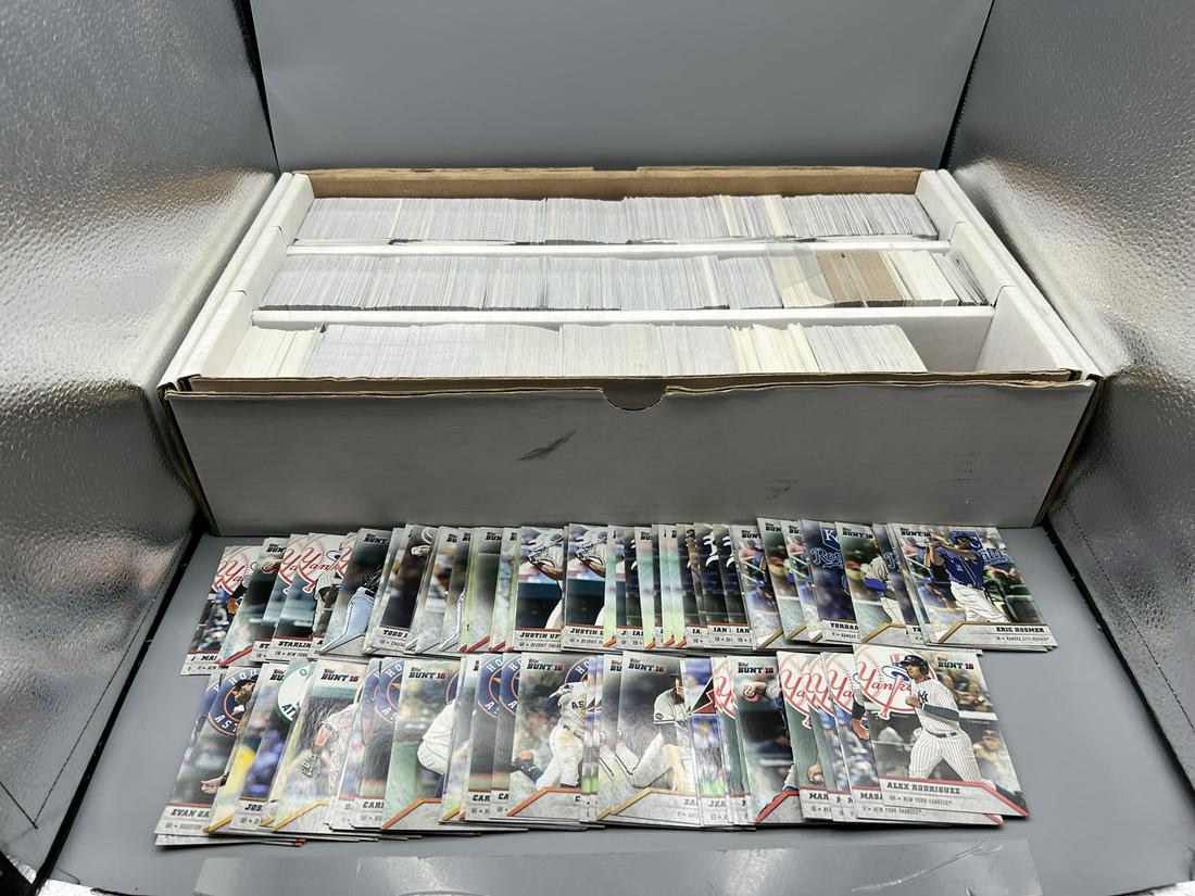 3 Row Box Full of Assorted Baseball Cards From Different Years (1 of 6)