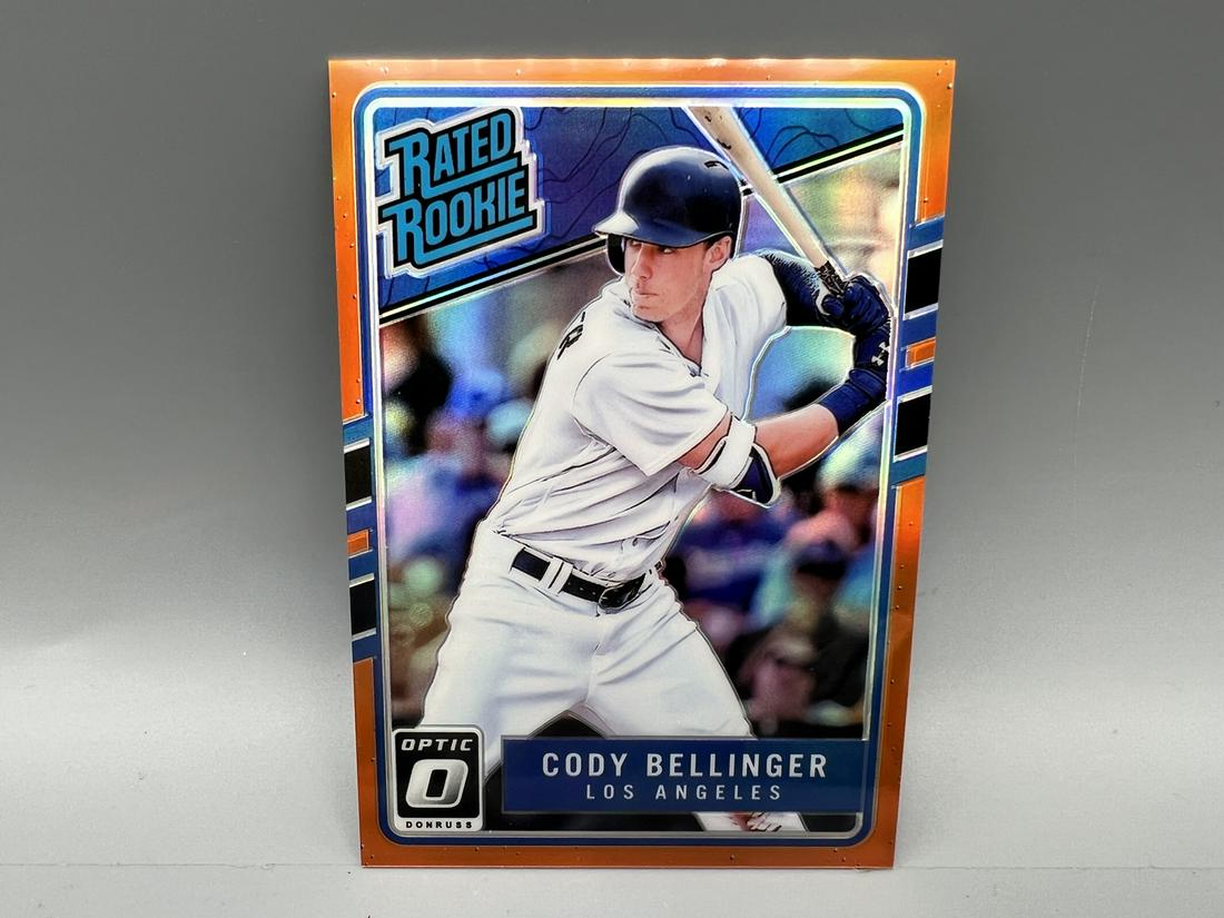 2017 Donruss Optic Cody Bellinger Orange RC #163/199 (1 of 2)