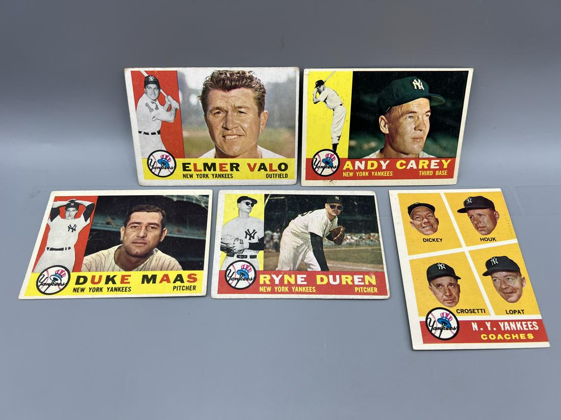 Lot of (5) Assorted 1960 Topps New York Yankees Cards - Varying Conditions (1 of 2)