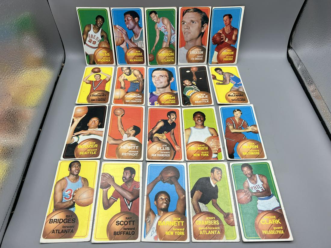Lot of (20) Assorted 1970-71 Topps Basketball Cards W/ Some Stars - Varying Conditions - Bob (1 of 10)
