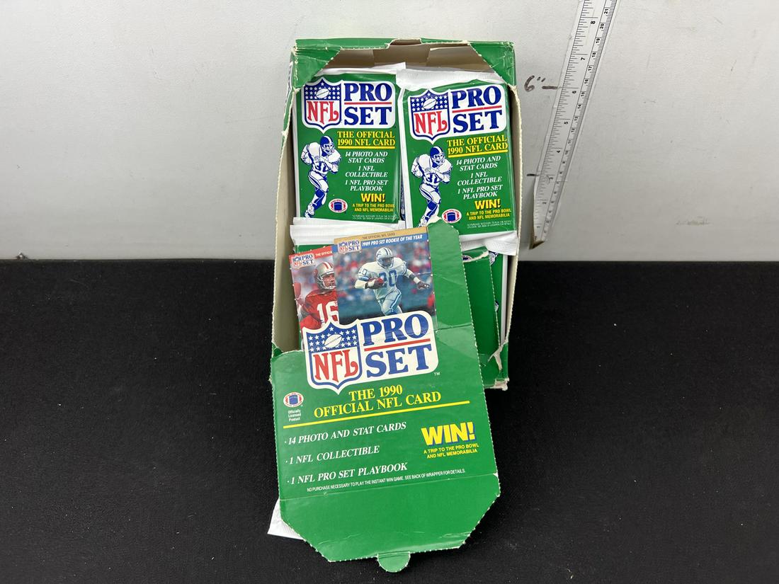 1990 Pro Set Football Unopened Box - 31/36 Packs - Missing 5 Packs (1 of 2)