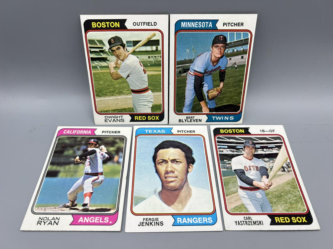 Lot of (5) Assorted 1974 Topps Baseball Cards - Varying Conditions - Carl Yastrzemski, Fergie (1 of 2)