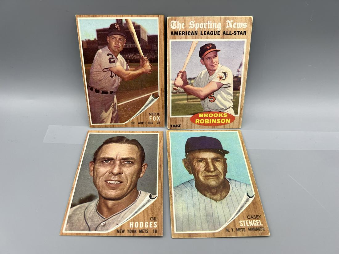 Lot of (4) Assorted 1962 Topps Baseball Star Player Cards - Varying Conditions - Nellie Fox, Brooks (1 of 2)