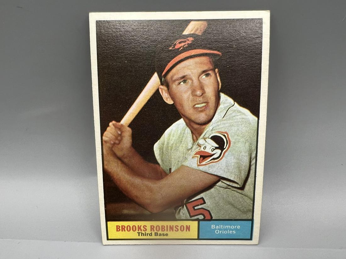 1961 Topps Brooks Robinson #10 (1 of 2)