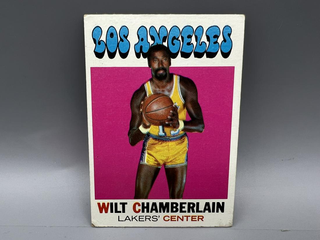 1971-72 Topps Wilt Chamberlain #70: 1971-72 Topps Wilt Chamberlain #70