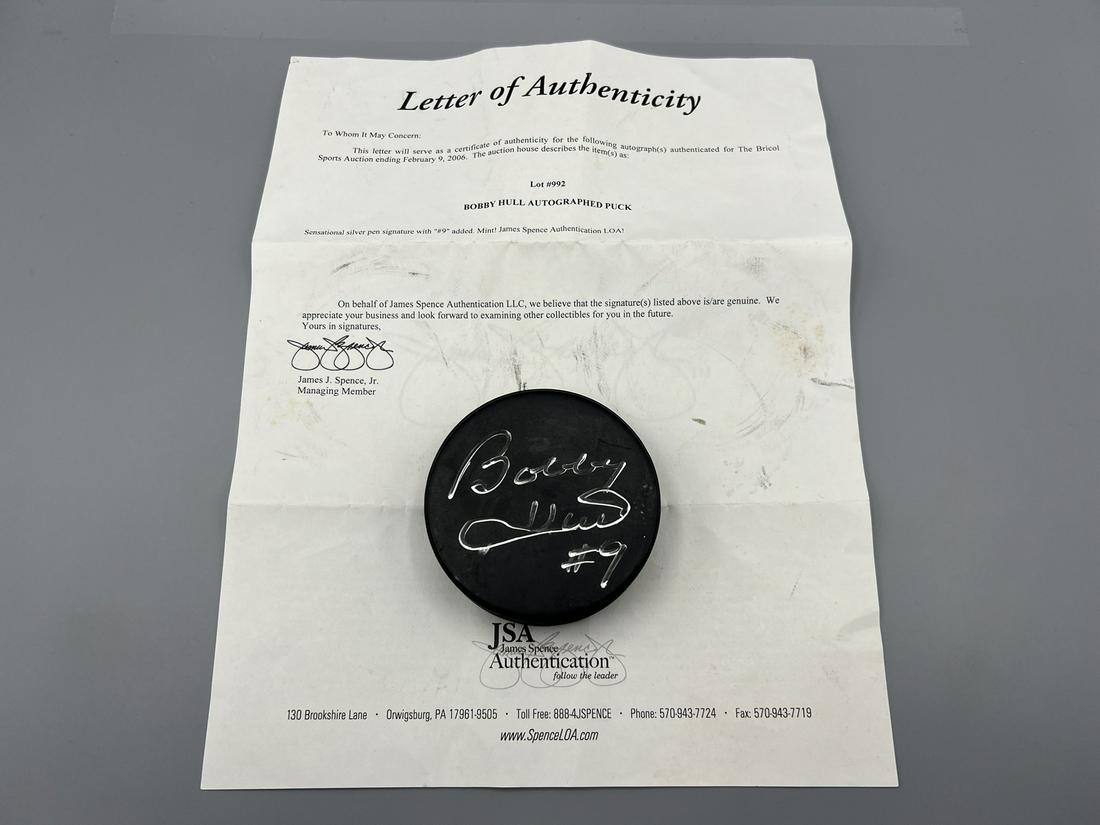 Bobby Hull JSA Authenticated Signed Hockey Puck W/ Letter Of Authenticity (1 of 4)