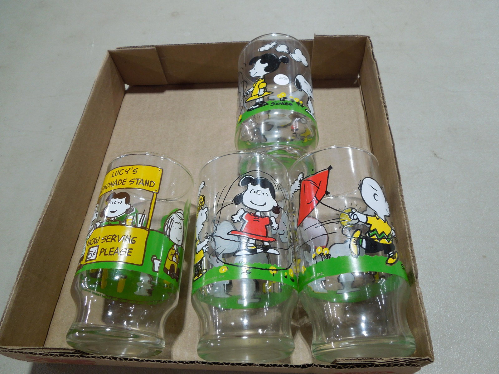 Four Peanuts Glasses: Four Peanuts Glasses