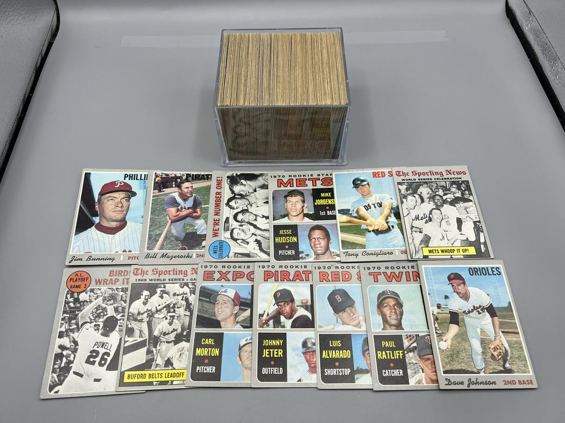 Lot of (195) 1970 Topps Baseball Cards - Varying Conditions - Jim Bunning, Bill Mazeroski: Lot of (195) 1970 Topps Baseball Cards - Varying Conditions - Jim Bunning, Bill Mazeroski