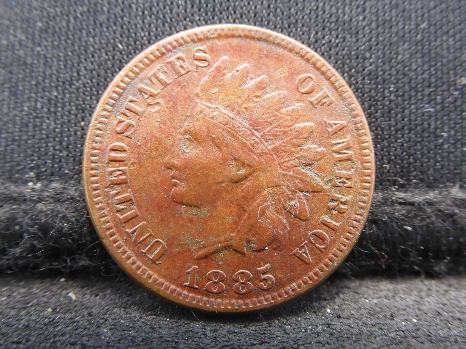 1885 Indian Head Cent . XF+ (1 of 2)