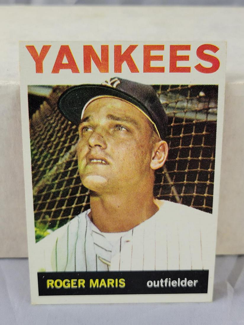 1964 Topps Baseball #225 - Roger Maris (1 of 2)
