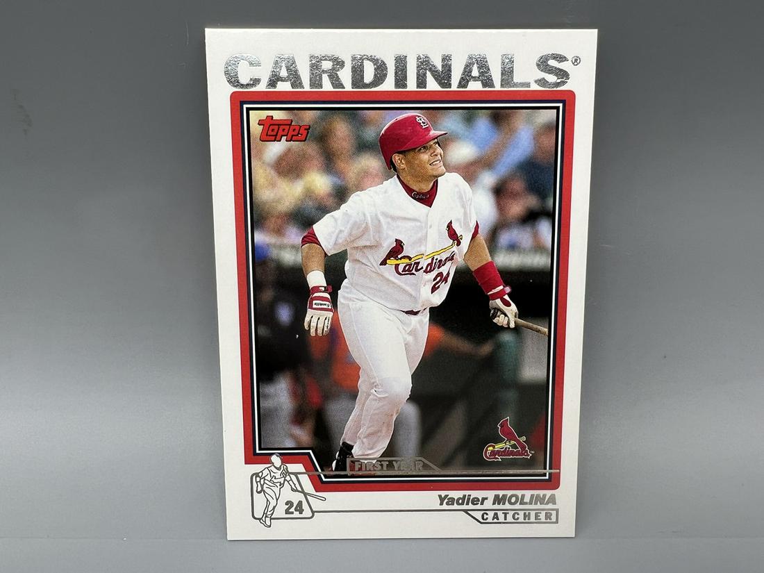 2004 Topps Yadier Molina RC #324 (1 of 2)