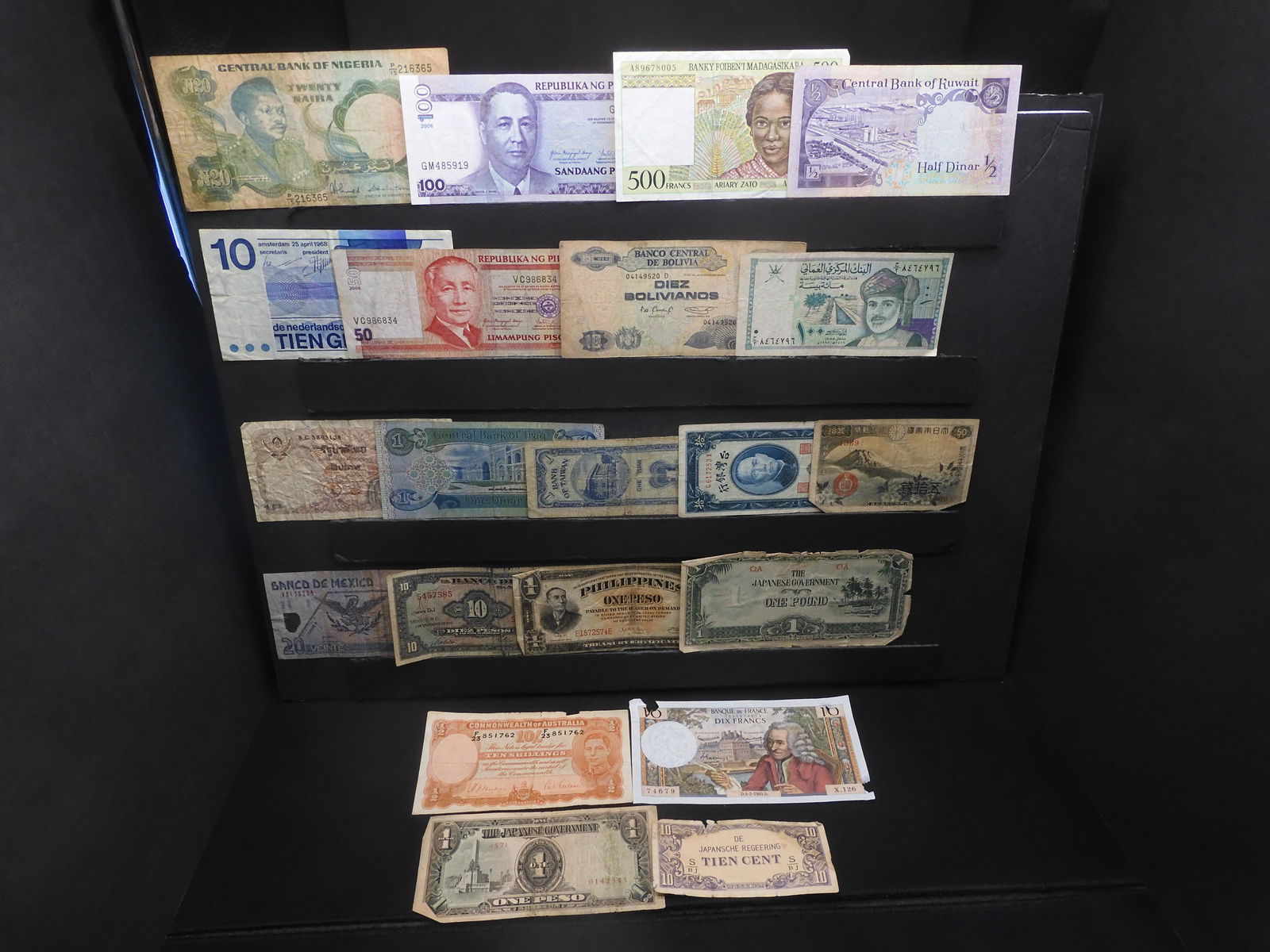 21 Pieces Misc. Foreign Currency.  Circulated. (1 of 6)