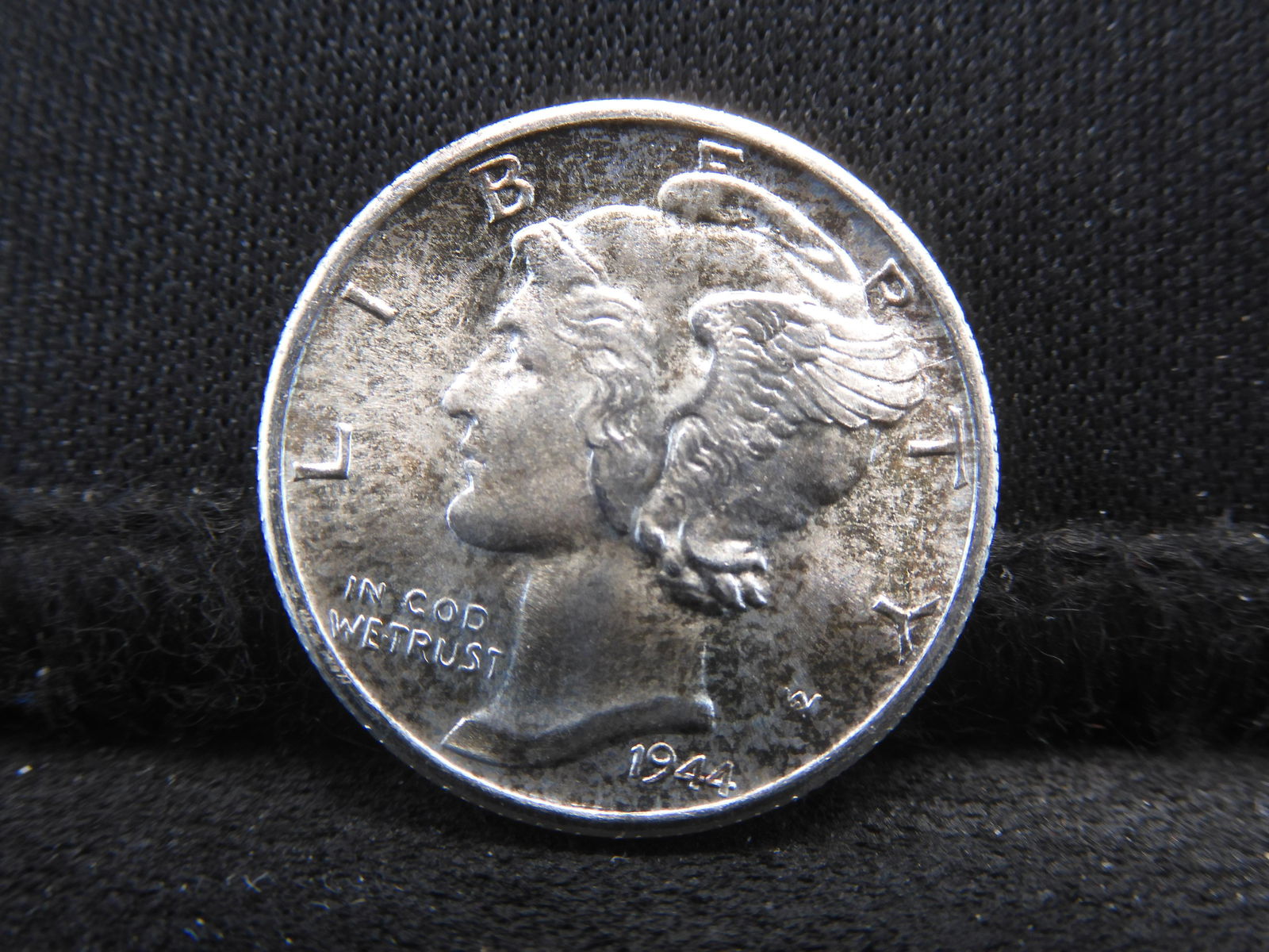 1944-S Mercury Dime - FULL BANDS - GEM BU (1 of 2)