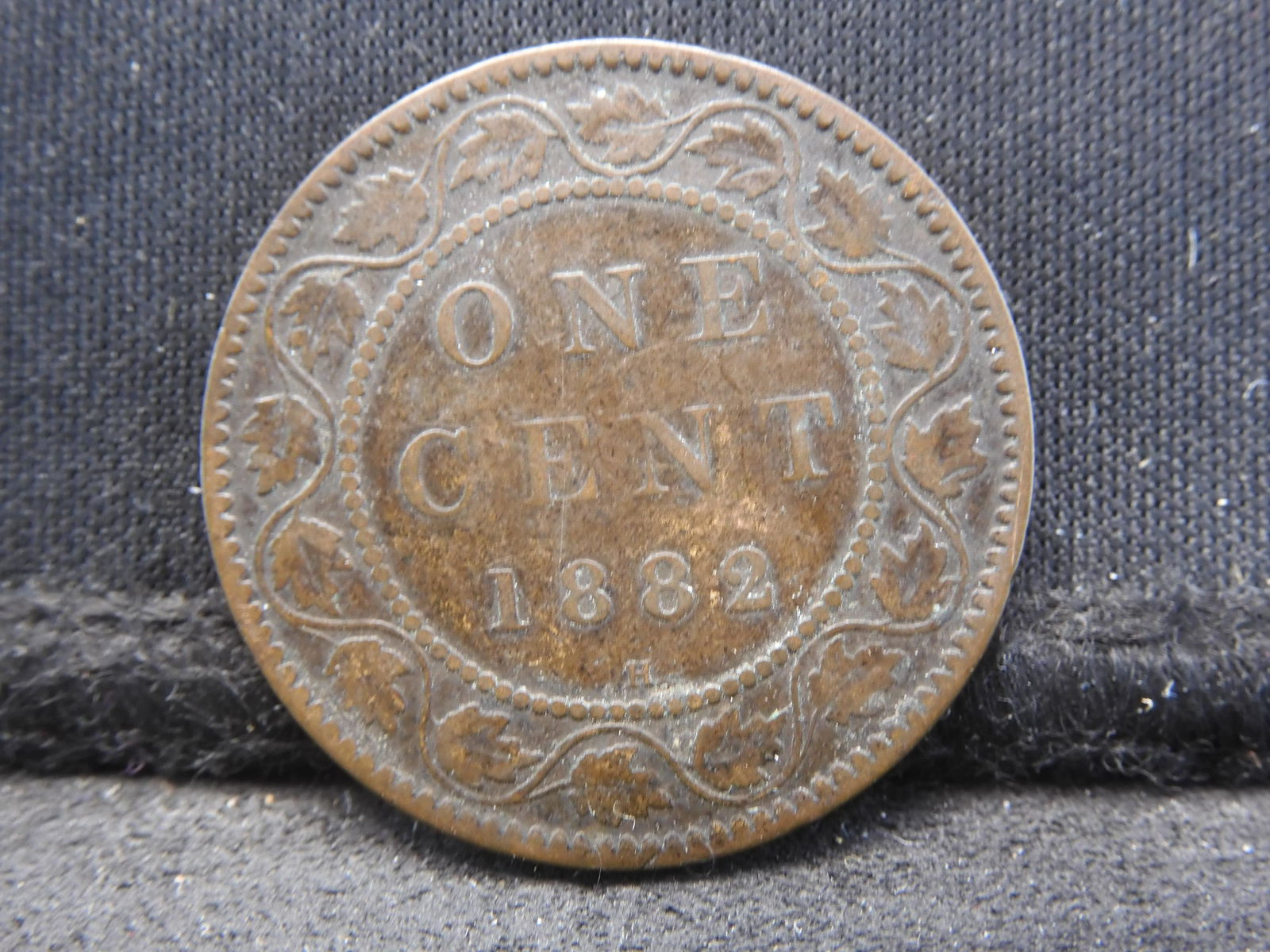 1882-H Canada One Cent (1 of 2)