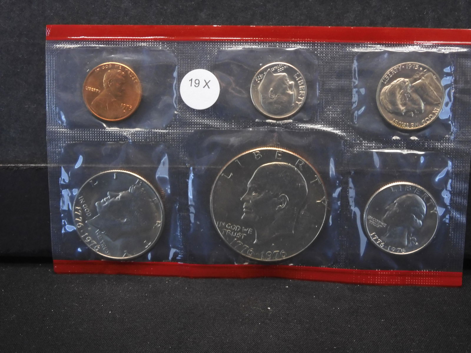 1975-D UNC US Mint Set (1 of 2)