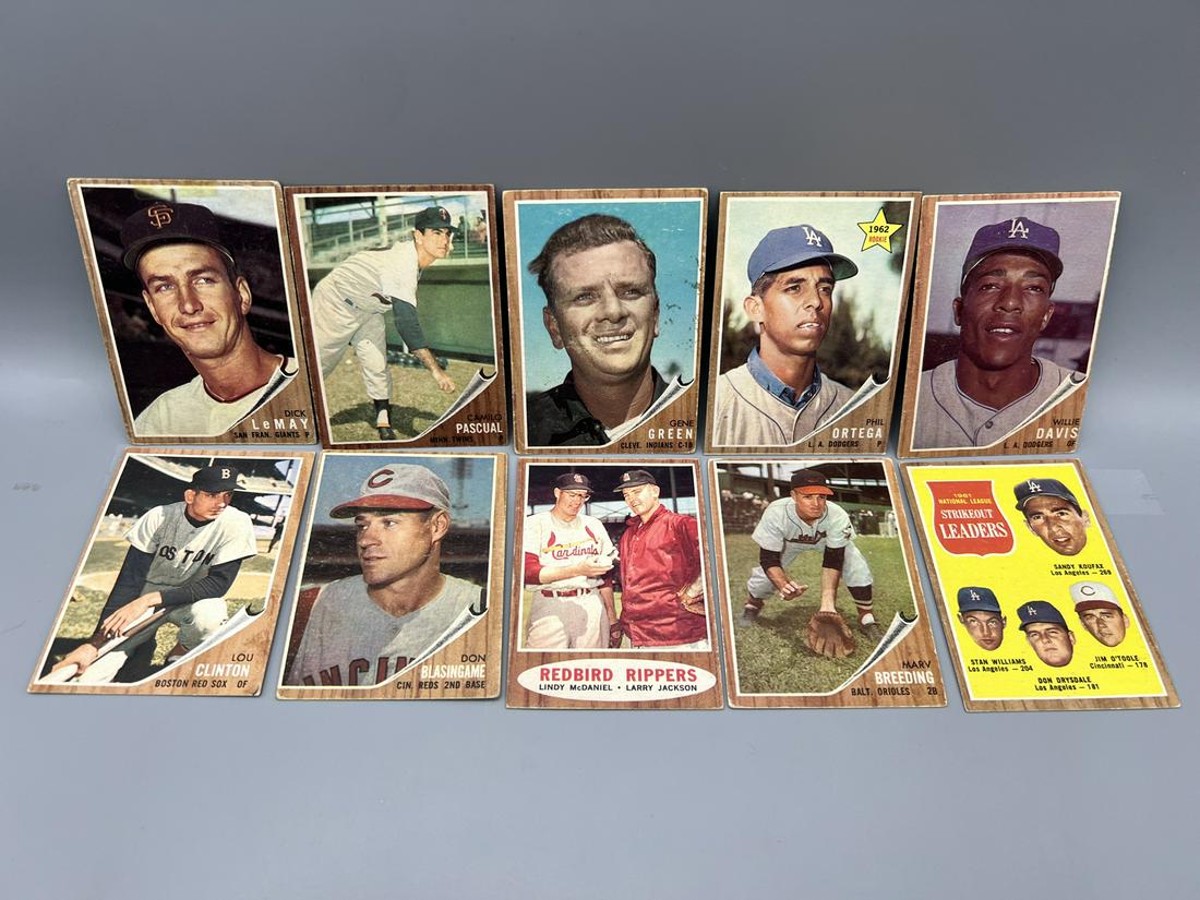 1962 Topps Baseball Lot of 10 - Koufax/Drysdale League Leader - Varying Conditions (1 of 2)