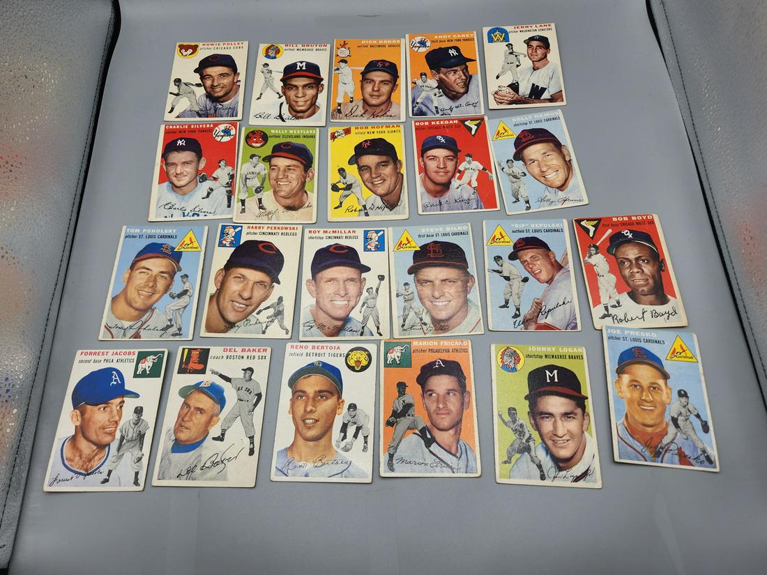 (45) 1954 Topps Baseball Cards - Mixed Conditions (1 of 4)