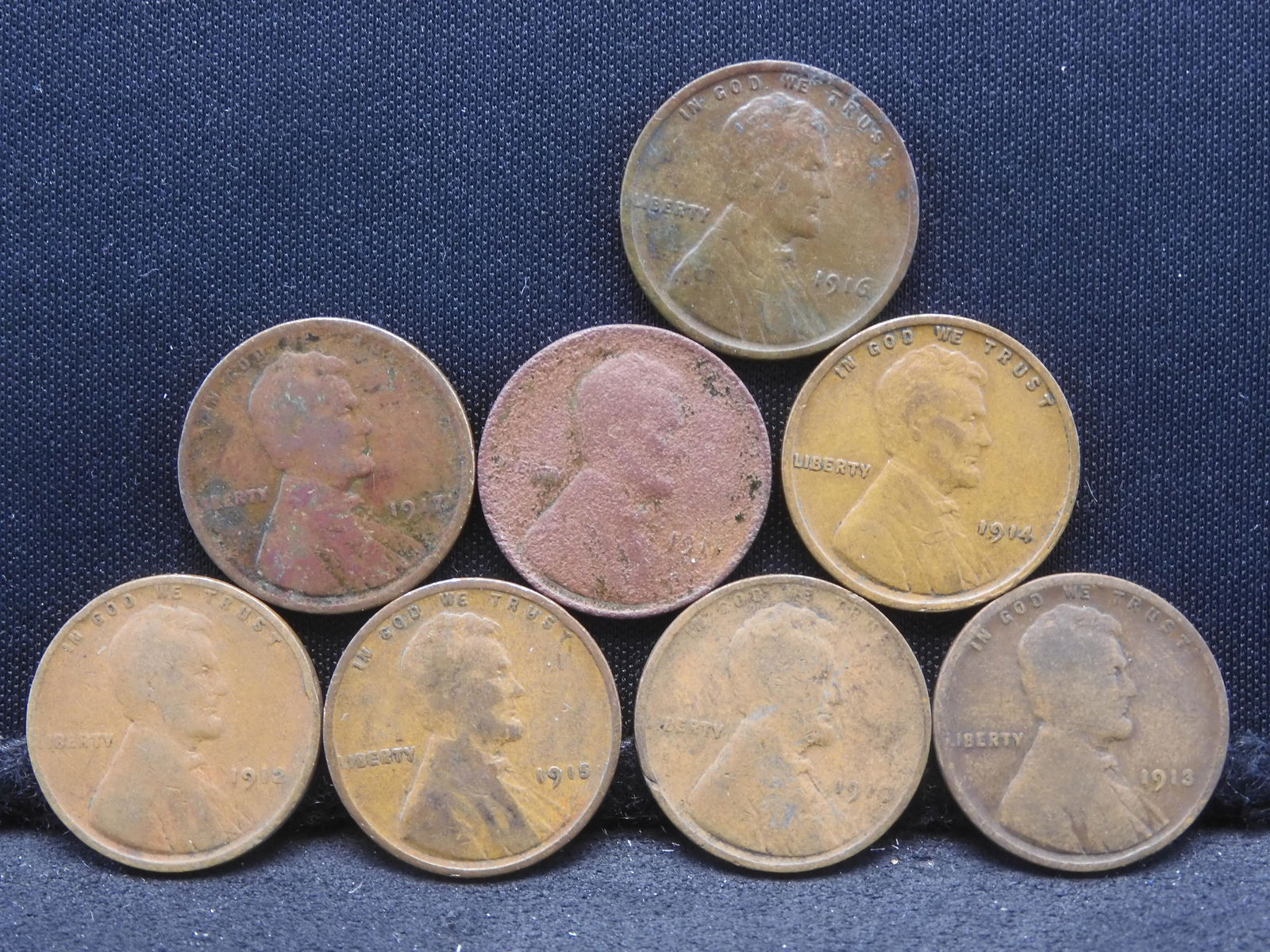 1910 1911 1912 1913 1914 1915 1916 1917 Lincoln Head Wheat Cents.  8 Coins. (1 of 4)
