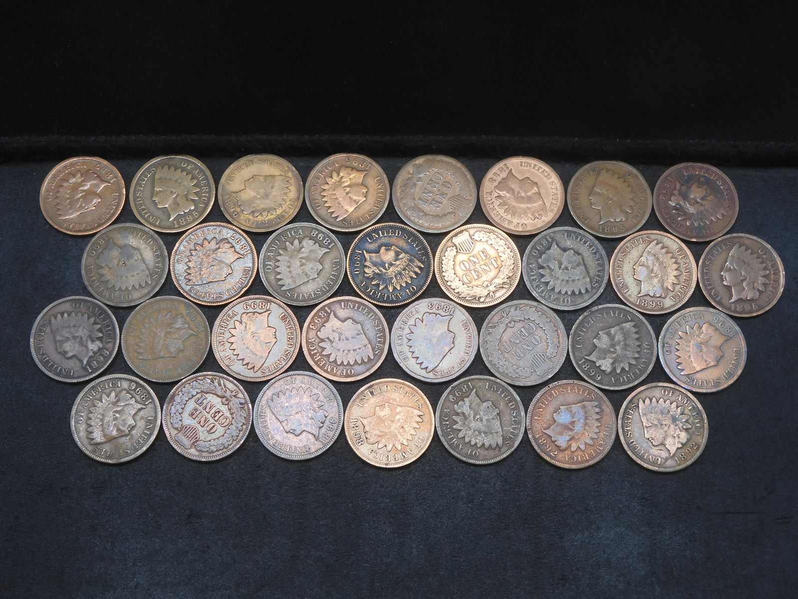 Large Collection of (31) Indian Head Cents (1 of 3)