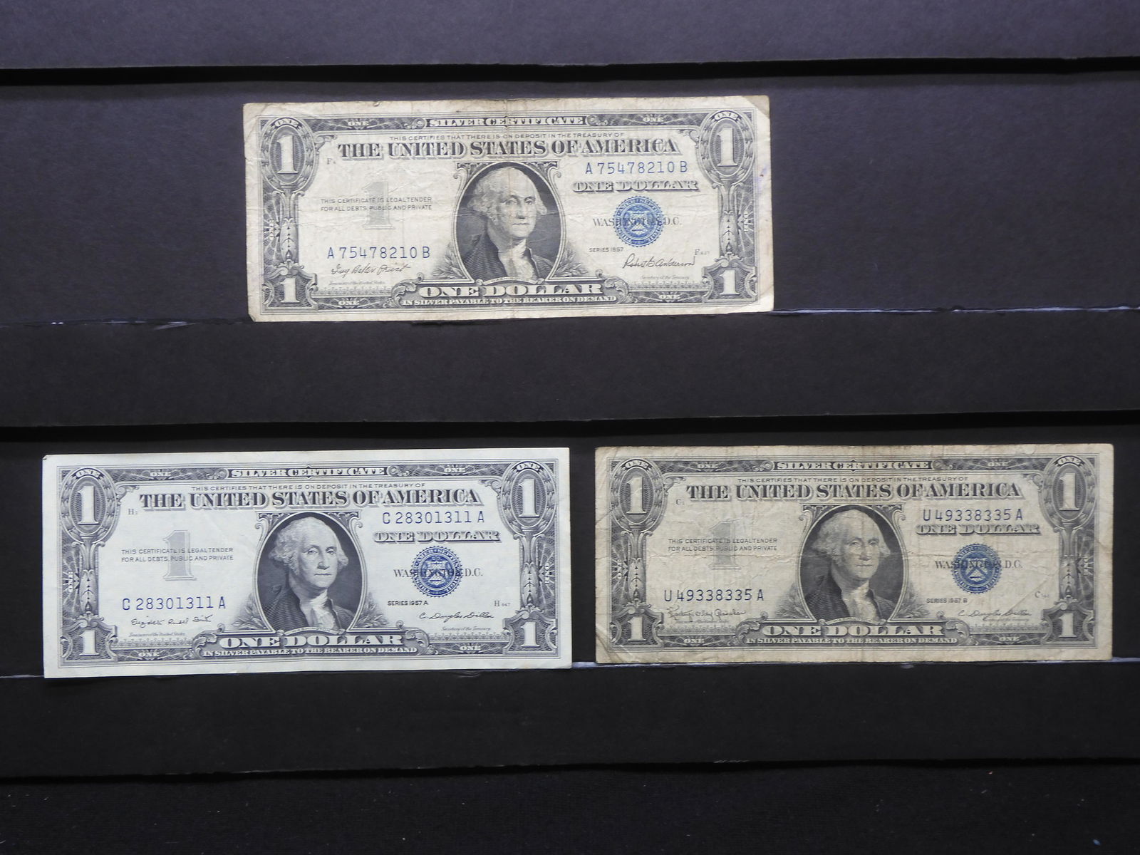 1957 1957-A 1957-B $1 Blue Seal Silver Certificates.  Bust Of George Washington. (1 of 6)