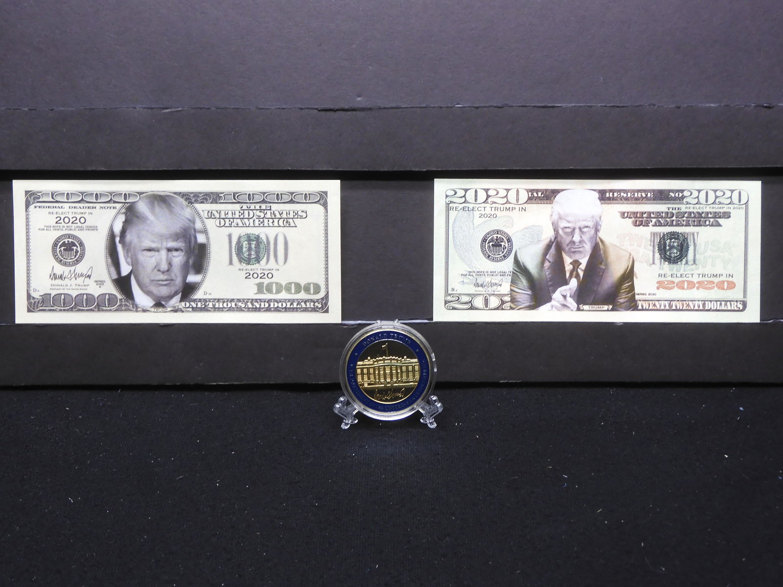 2020 Trump Collectable Bills and Trump Commemorative Presidential Coin (1 of 11)