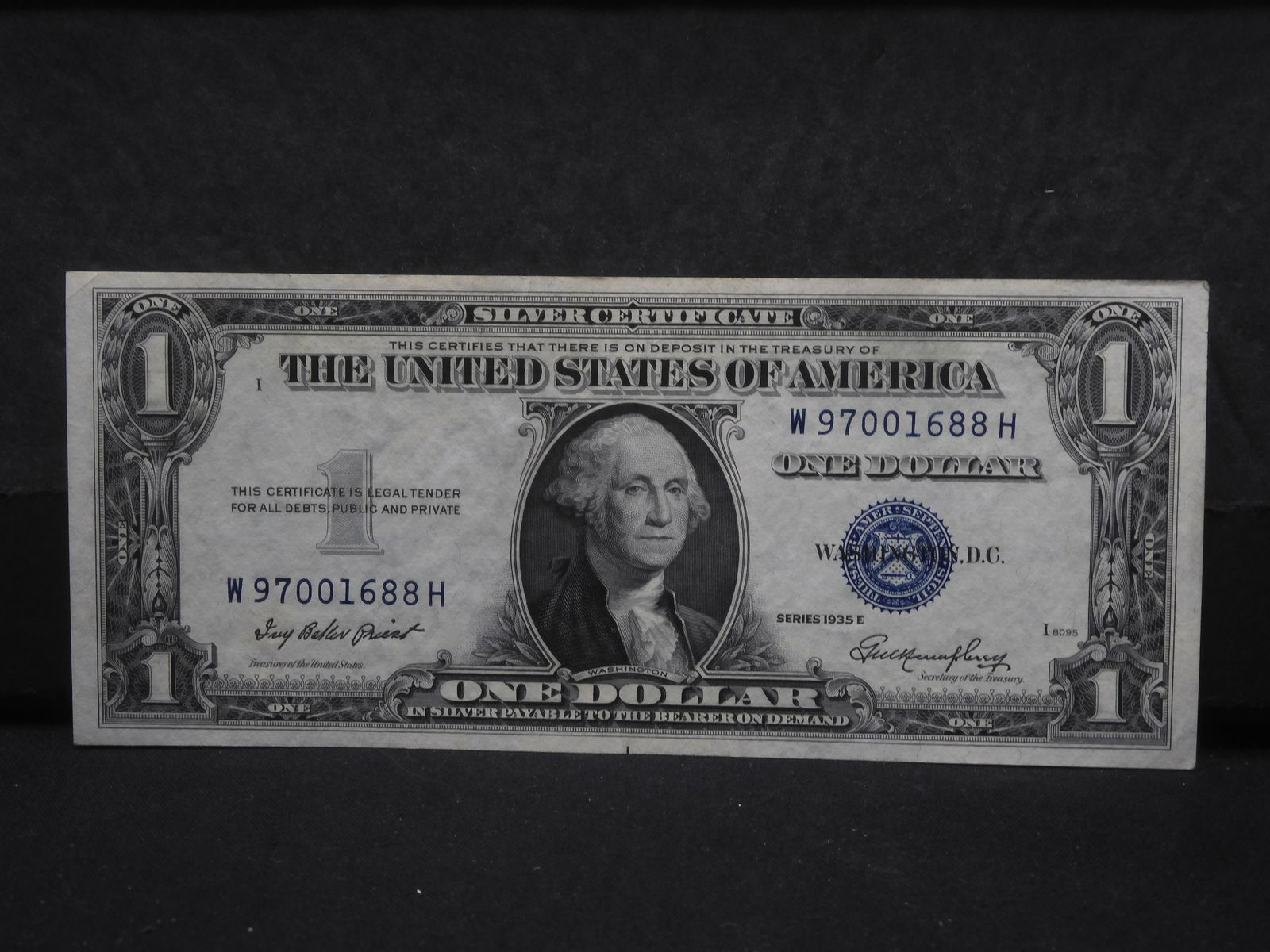 1935-E Blue Seal $1 Silver Certificate. CRISP UNC (1 of 3)