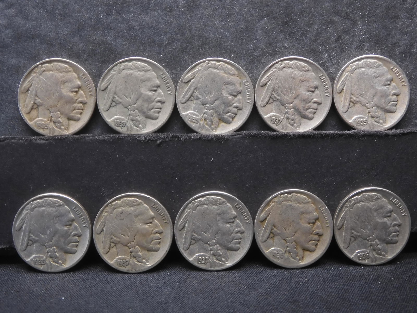10 Assorted Buffalo Nickels (1 of 4)