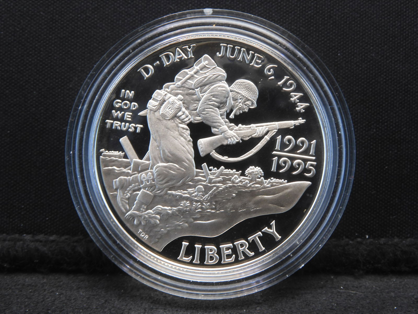 1995 W World War II commemorative silver $1.  GEM Proof in original capsule. (1 of 2)