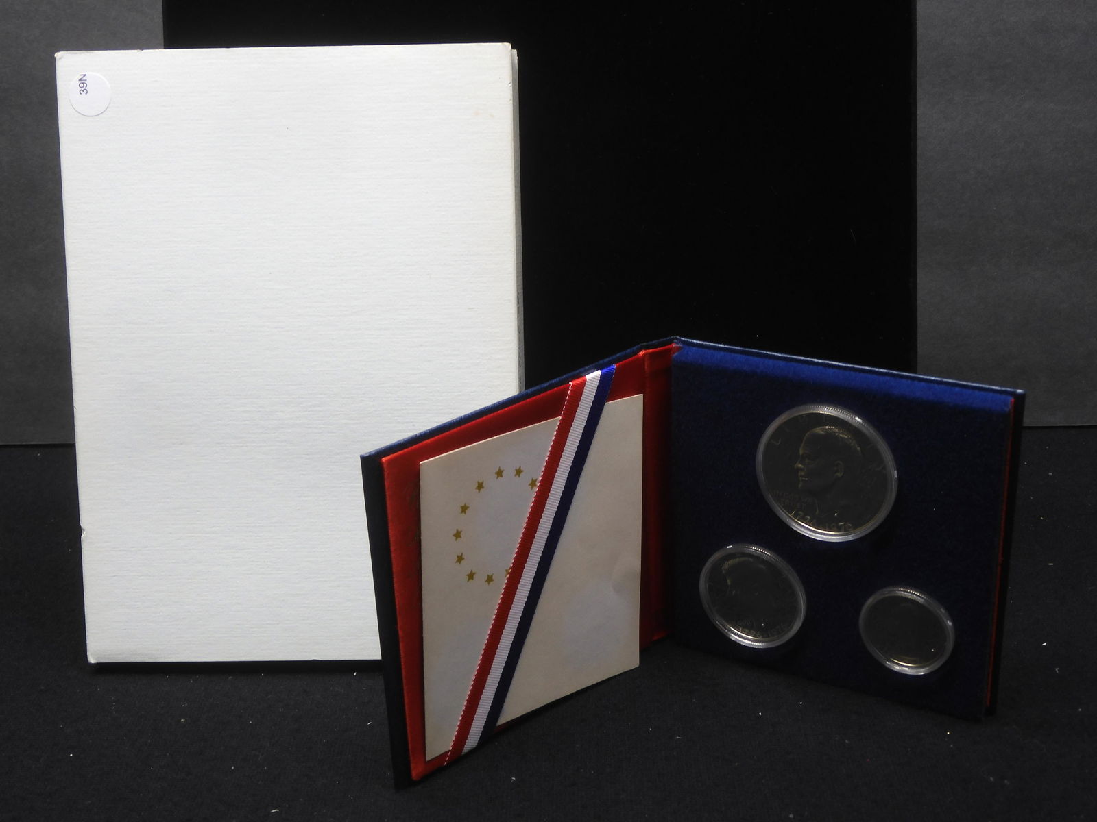 1776-1976-S United States Bicentennial 3-Coin Silver Proof Set With OGP & COA. (1 of 3)