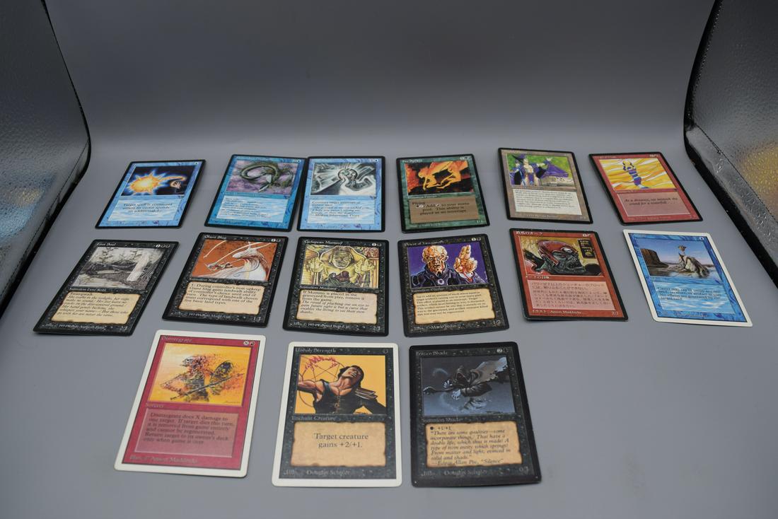 MTG Magic the Gathering Beta, Unlimited, Legends, Antiquities Mixed Lot: MTG Magic the Gathering Beta, Unlimited, Legends, Antiquities Mixed Lot