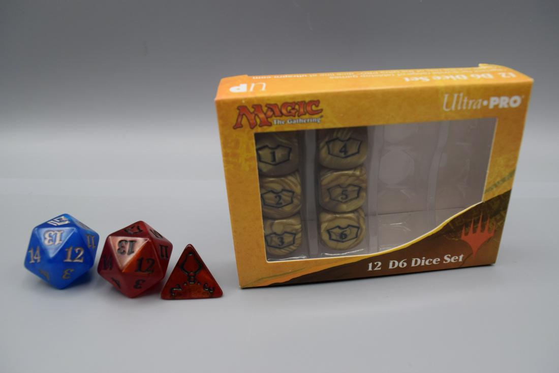 MTG Magic the Gathering Amonkhet Promo Dice & Planeswalker Dice Lot (1 of 1)