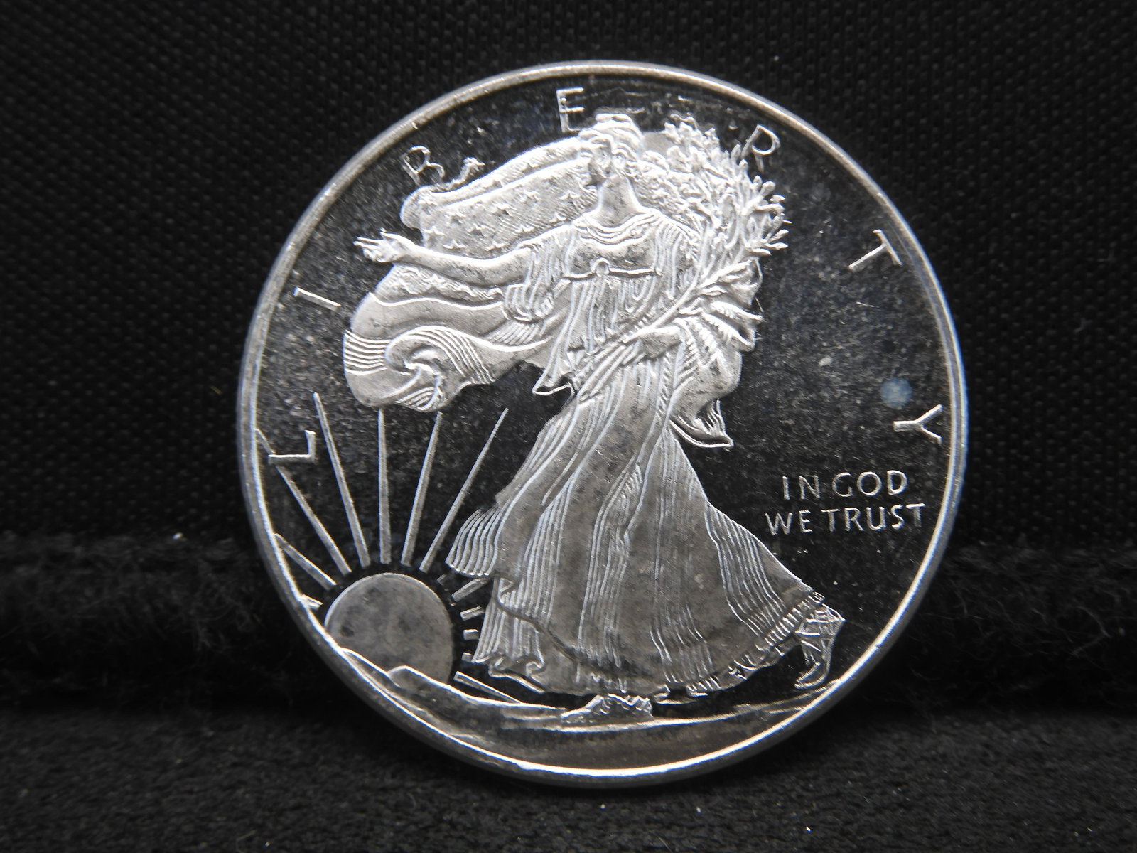 SILVER - 1/4 Oz. .999 Silver Round (1 of 3)